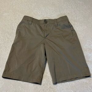 Under Armor boys 10 shorts. Dressy/casual, dark khaki shorts
